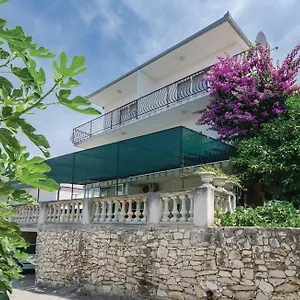 https://apartments-ljubomir-trogir.splithotels.org